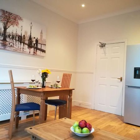 Bright And Airy, 1 Bedroom, Ground Floor Apartment, Uplands, Суонзи Екстериор снимка